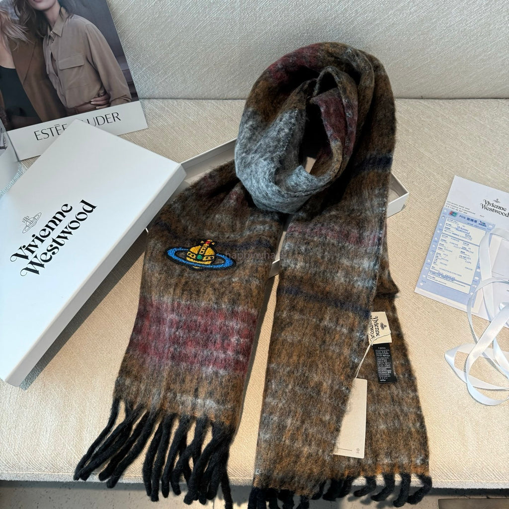 𝐕𝐢𝐯𝐢𝐞𝐧𝐧𝐞 𝐖𝐞𝐬𝐭𝐰𝐨𝐨𝐝 Classic Saturn mohair scarf