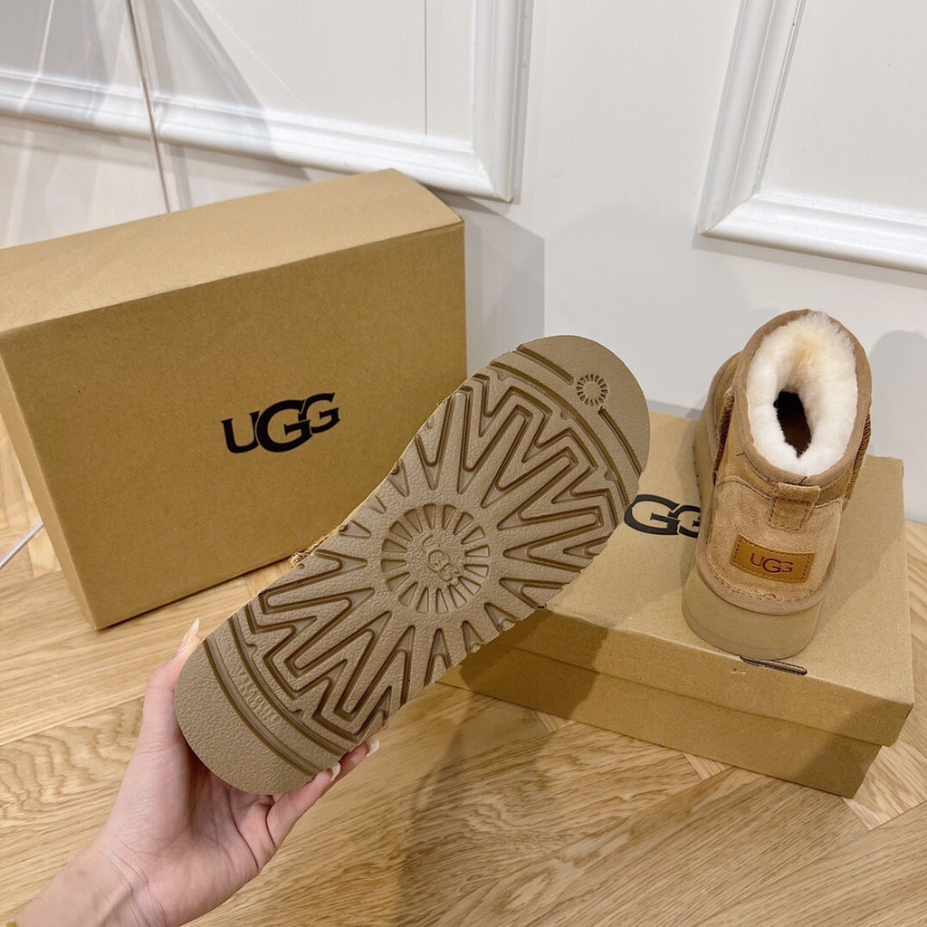UGG